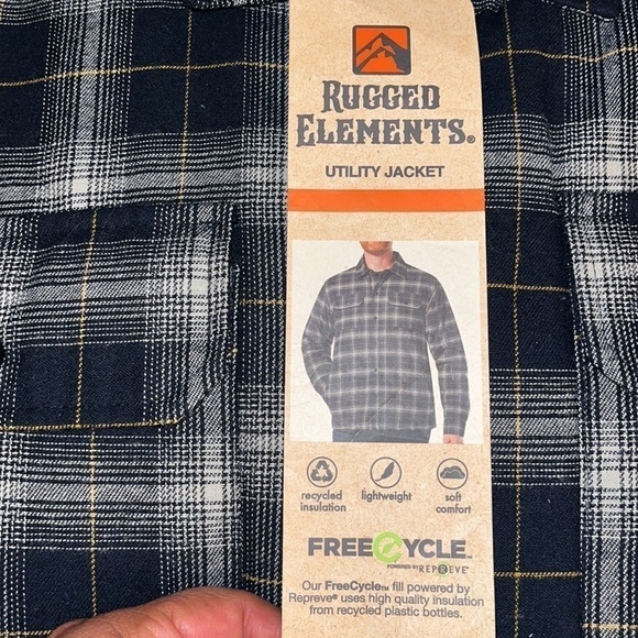 NWT Rugged Emements Men's
Jacket Blue Plaid Small Lined Quilted Shirt size Large - Picture 5 of 7